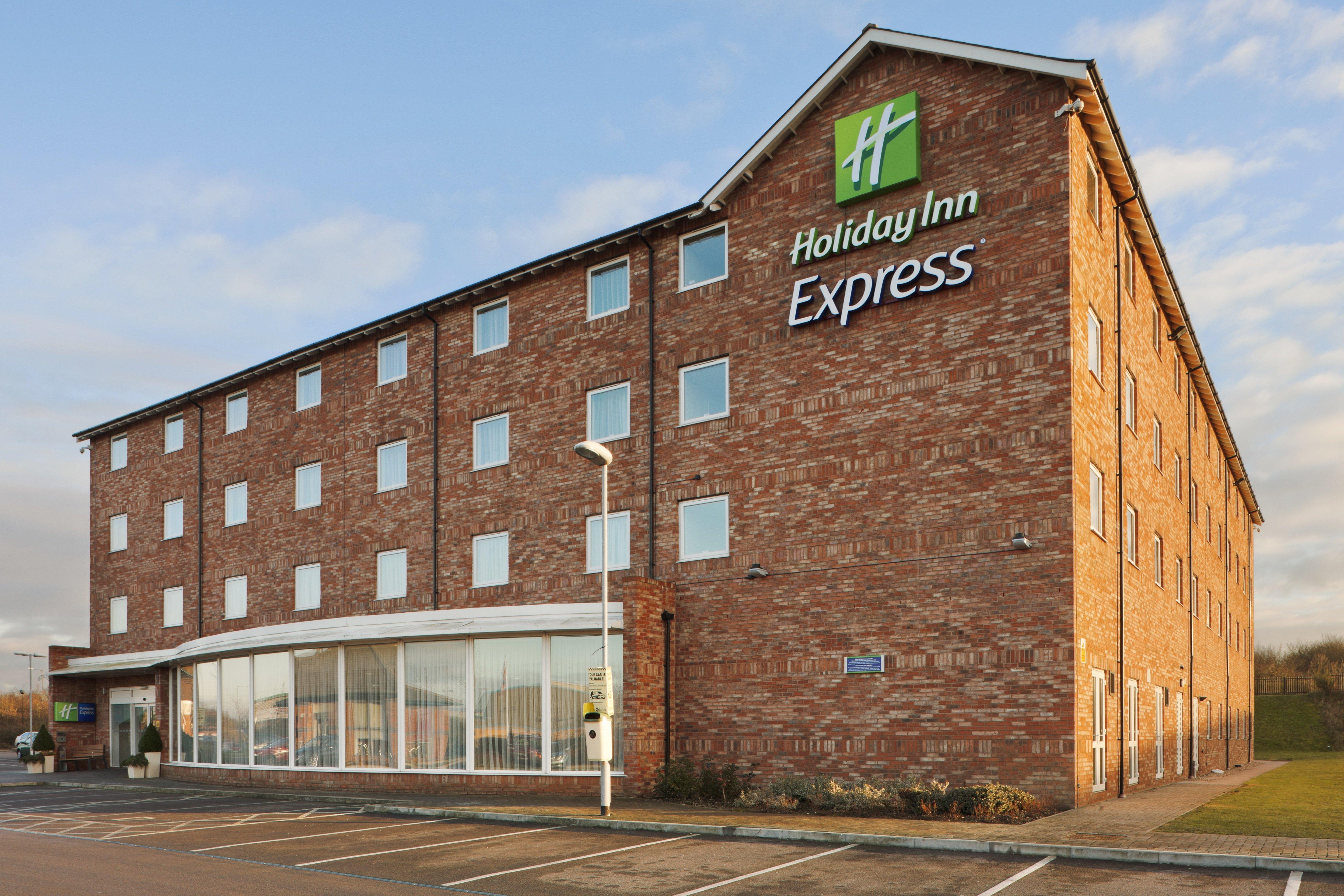 Holiday Inn Express Nuneaton By Ihg Exterior foto