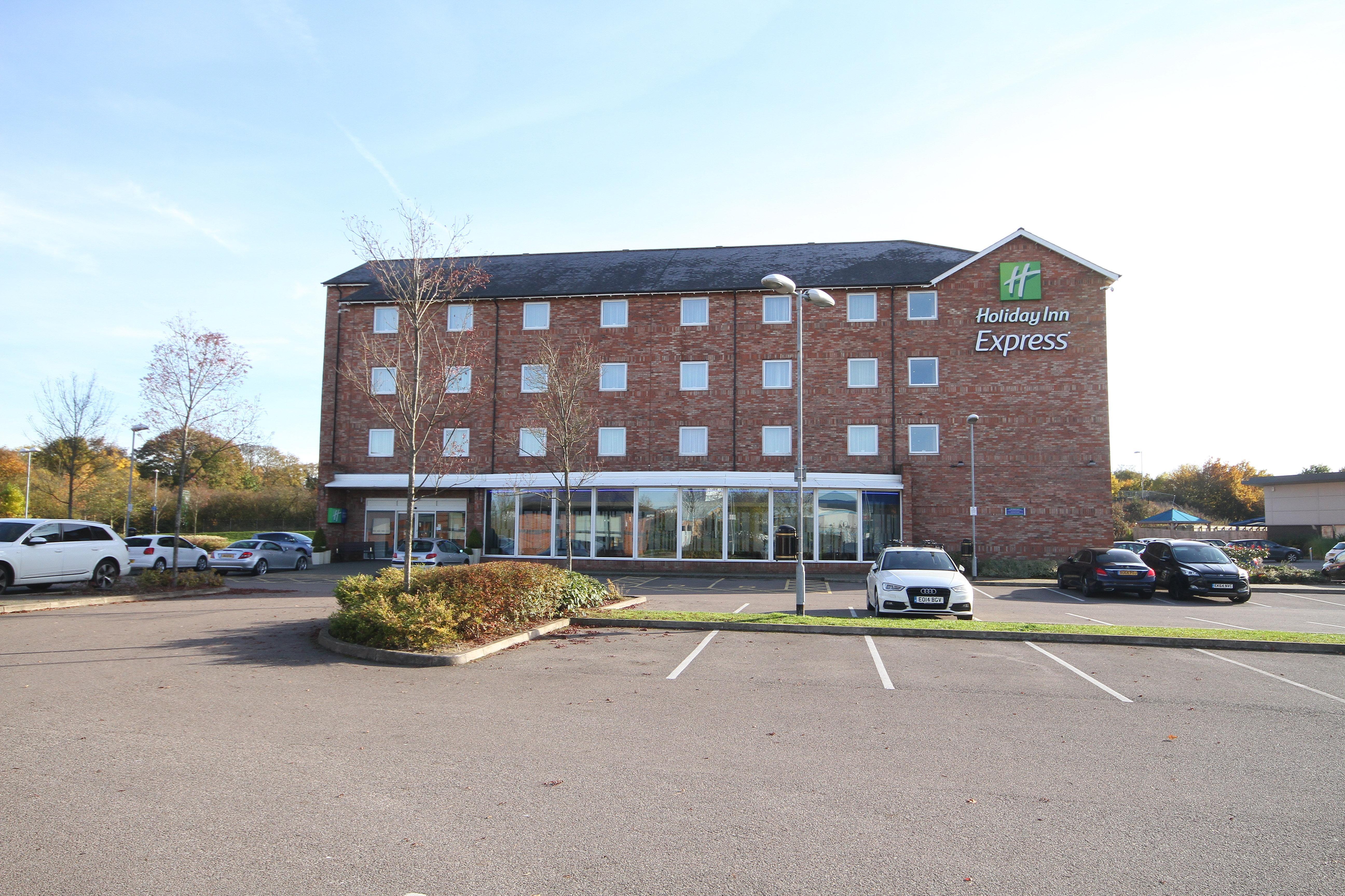Holiday Inn Express Nuneaton By Ihg Exterior foto